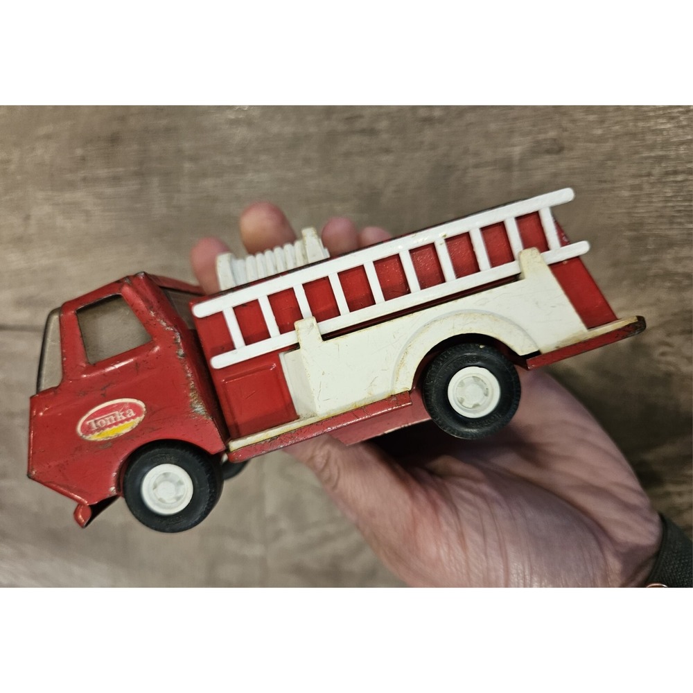 Vintage Mini Metal TONKA FIRETRUCK 5" x 2"